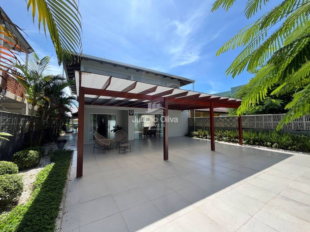 Sobrado, 4 quartos, 257 m² - Foto 1