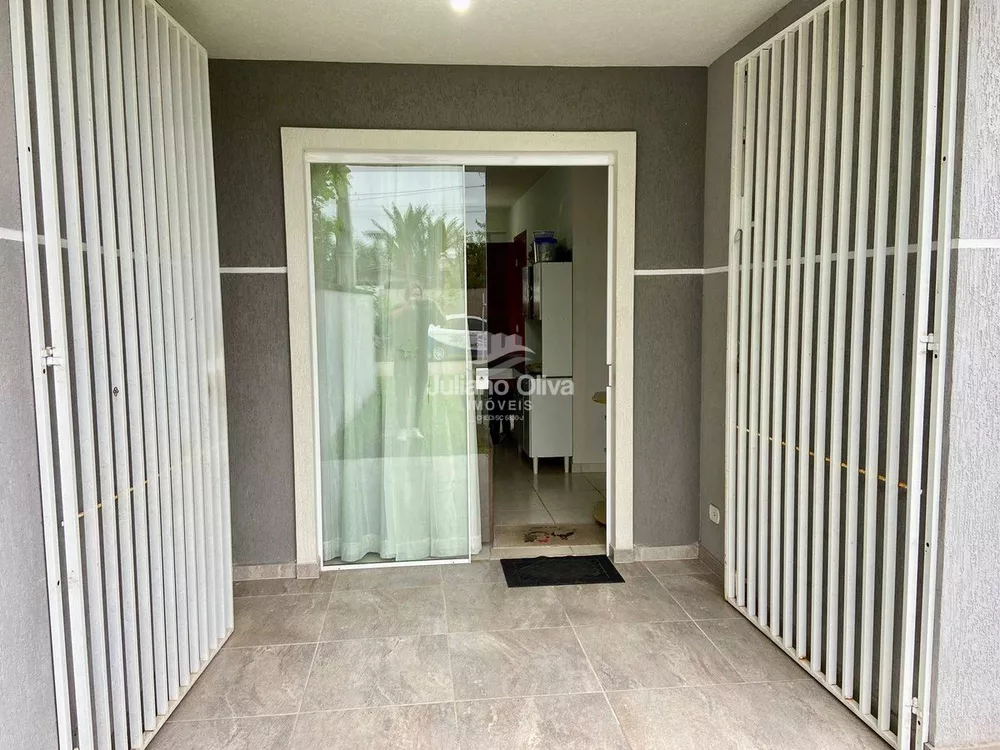 Casa à venda com 2 quartos, 48m² - Foto 4