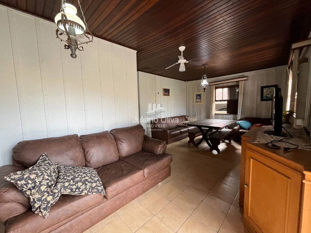 Casa à venda com 3 quartos, 184m² - Foto 3