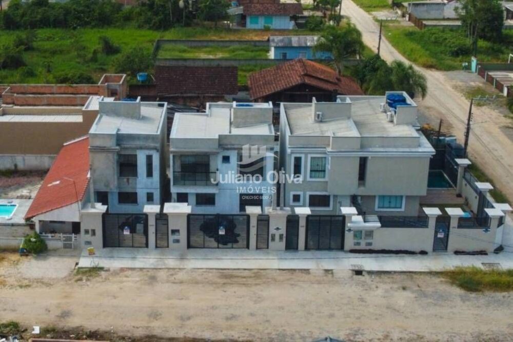 Sobrado à venda com 2 quartos, 84m² - Foto 1