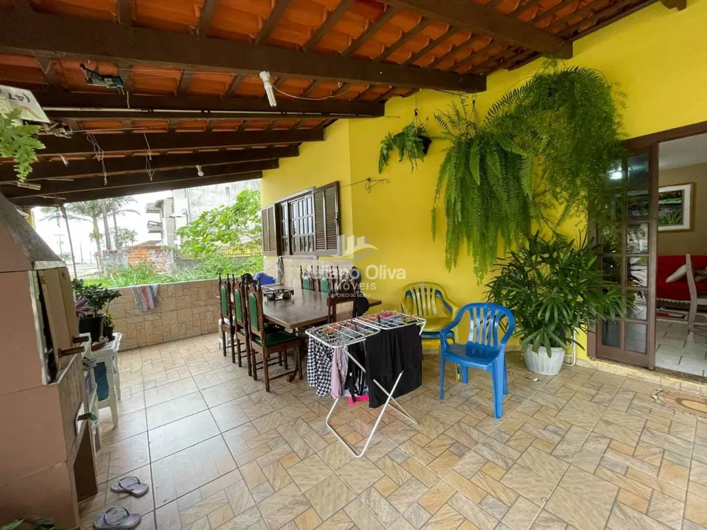 Casa à venda com 3 quartos, 53m² - Foto 2