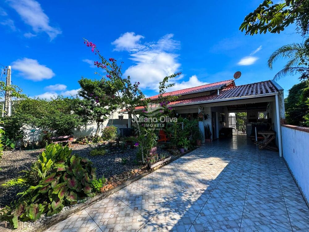 Casa à venda com 3 quartos, 114m² - Foto 2