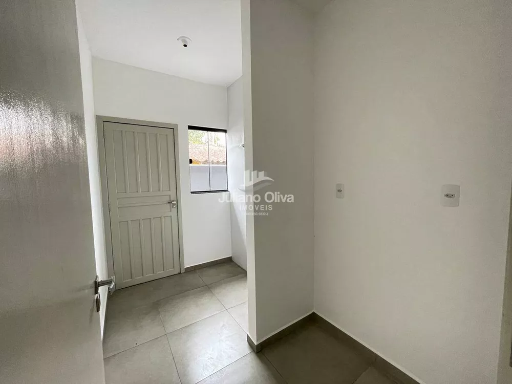 Casa à venda com 2 quartos, 76m² - Foto 7