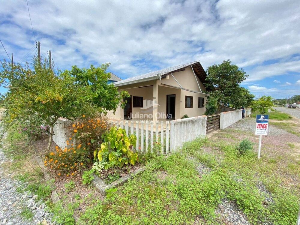 Casa, 2 quartos, 64 m² - Foto 1