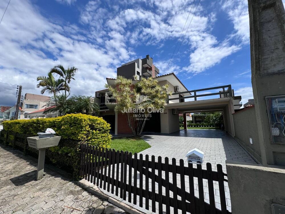 Sobrado, 293 m² - Foto 1