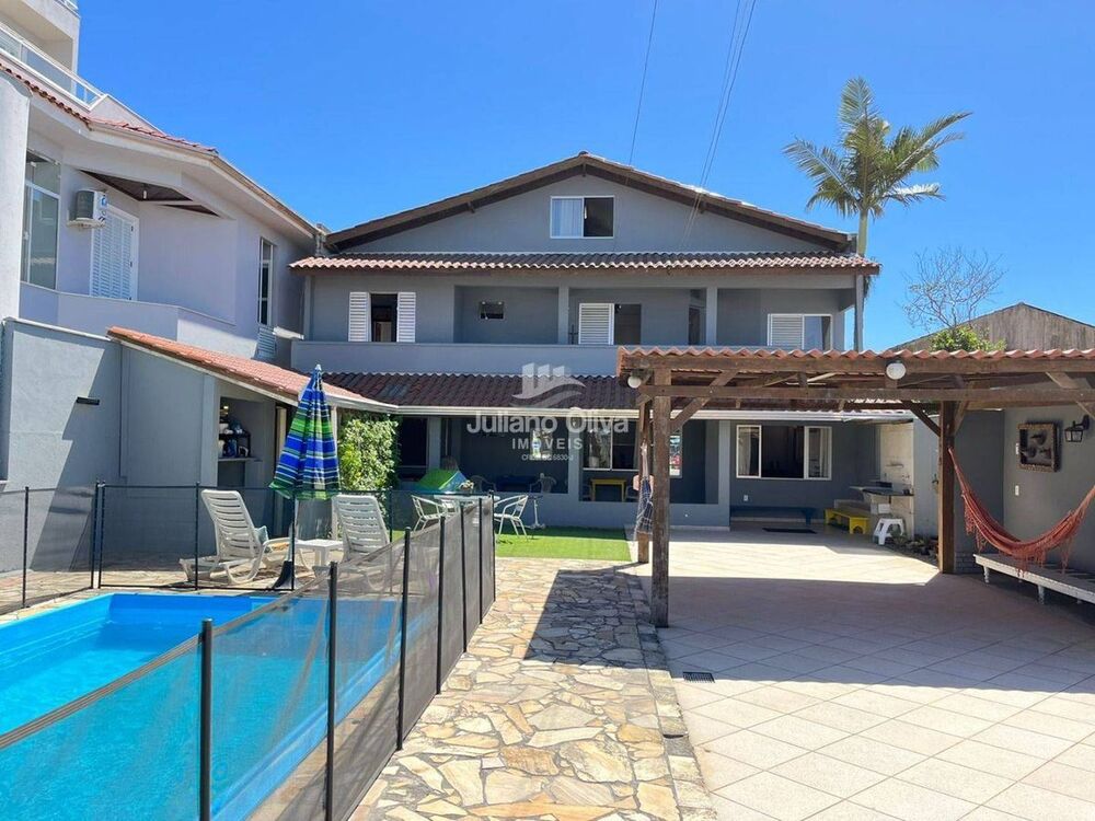 Sobrado, 5 quartos, 214 m² - Foto 1