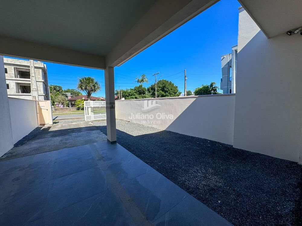 Casa à venda com 2 quartos, 77m² - Foto 5