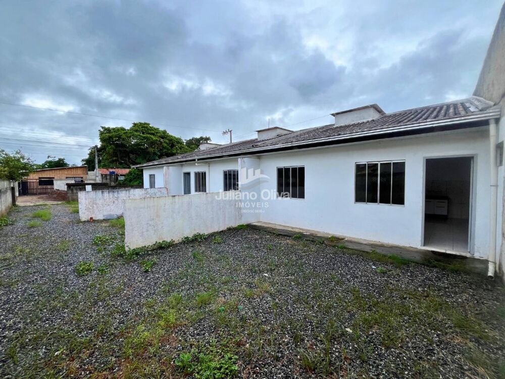Casa à venda com 1 quarto, 102m² - Foto 3