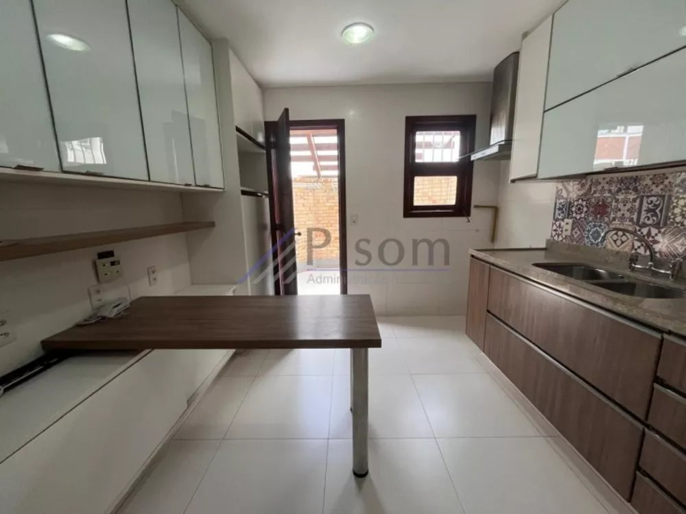 Casa, 3 quartos, 263 m² - Foto 2