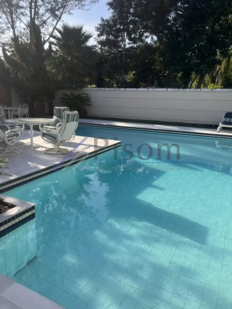 Casa, 8 quartos, 1076 m² - Foto 1