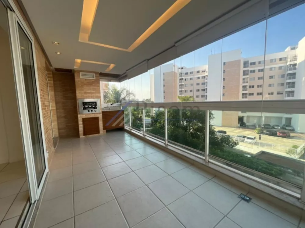 Apartamento à venda com 3 quartos, 107m² - Foto 1