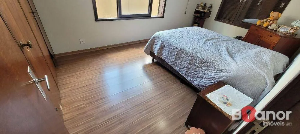 Casa, 4 quartos, 250 m² - Foto 6