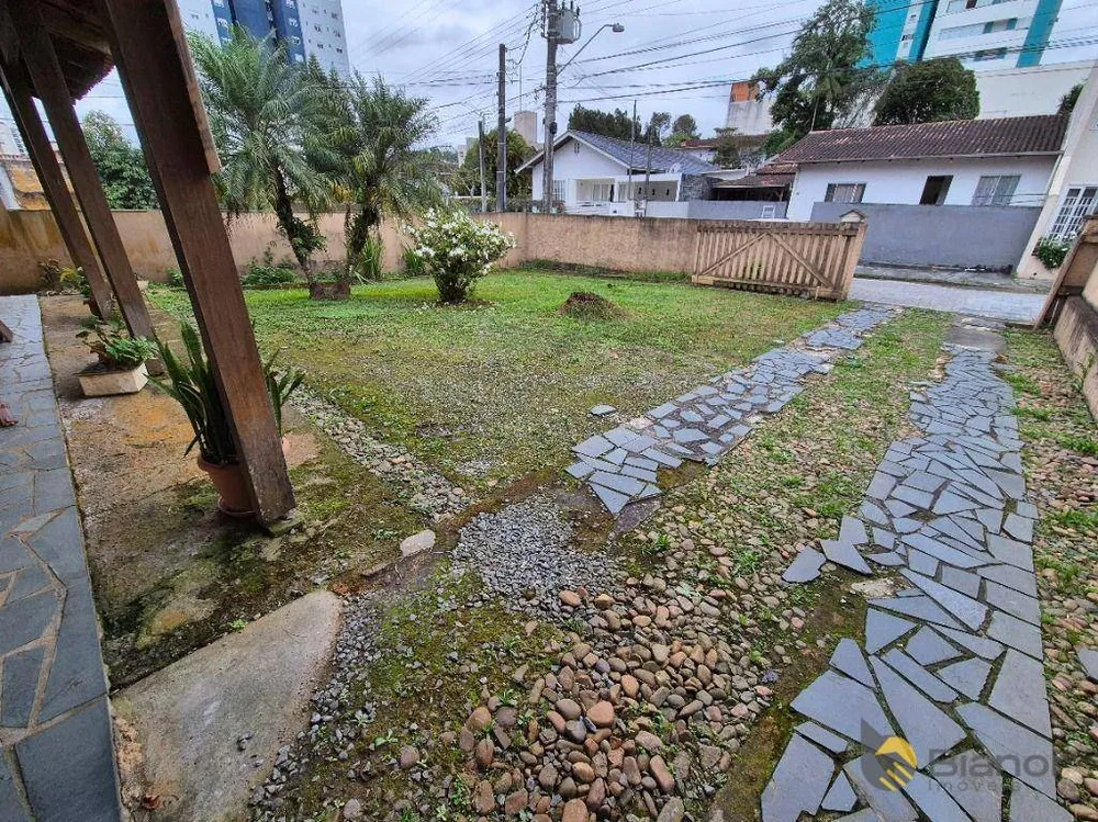 Casa, 4 quartos, 250 m² - Foto 15