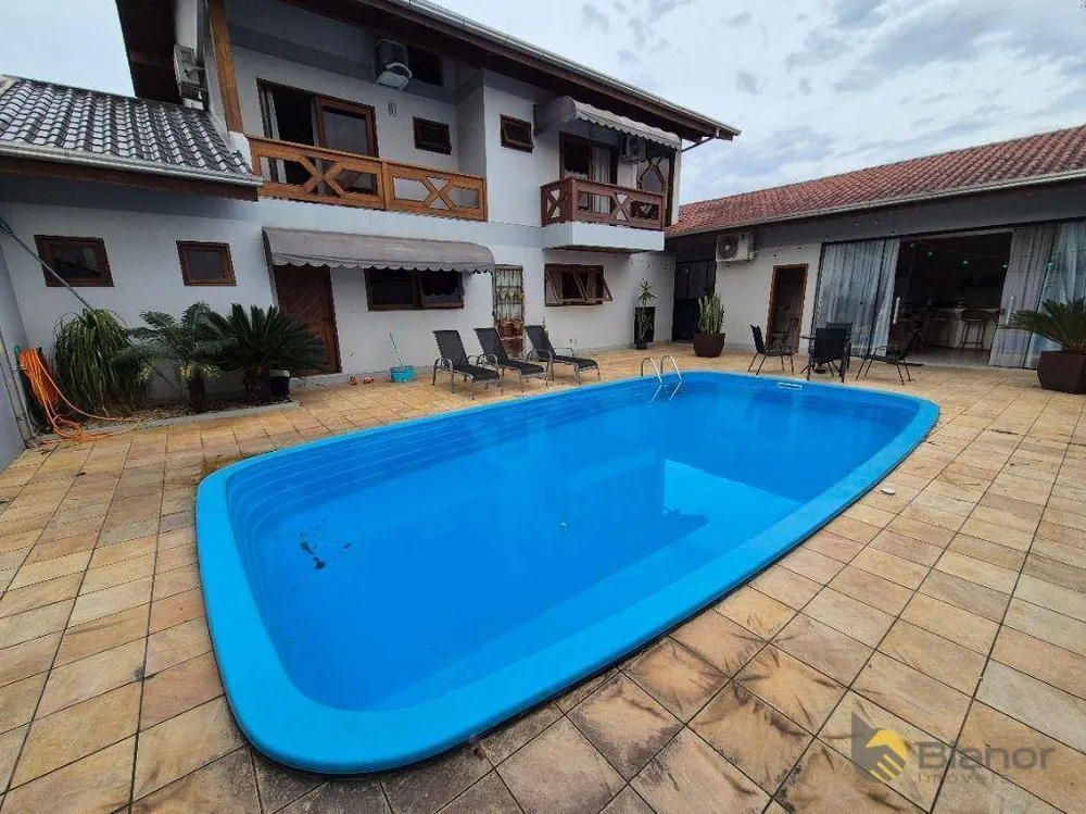 Casa, 3 quartos, 420 m² - Foto 2