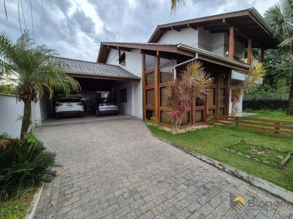 Casa, 3 quartos, 420 m² - Foto 1
