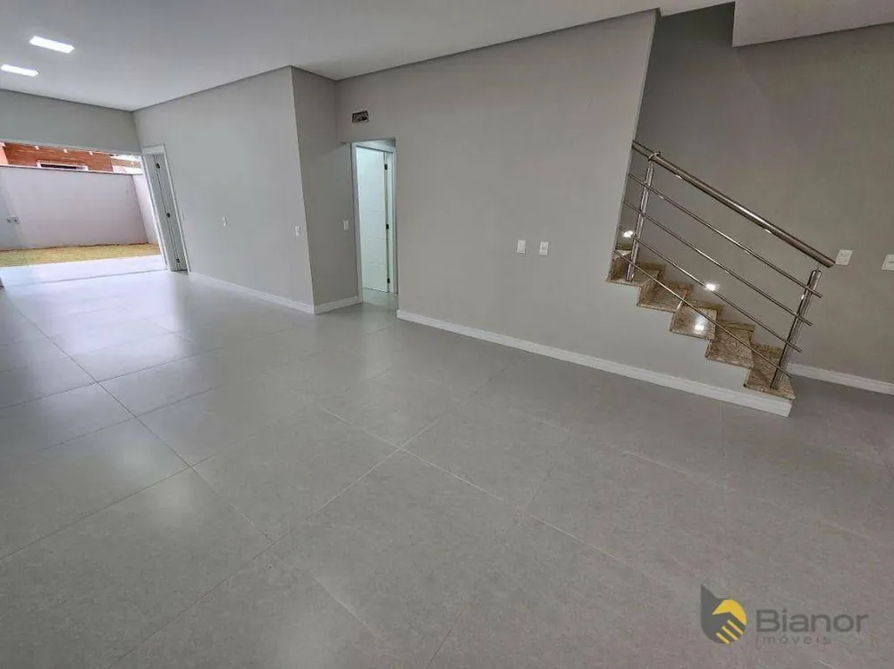 Casa, 3 quartos, 152 m² - Foto 3