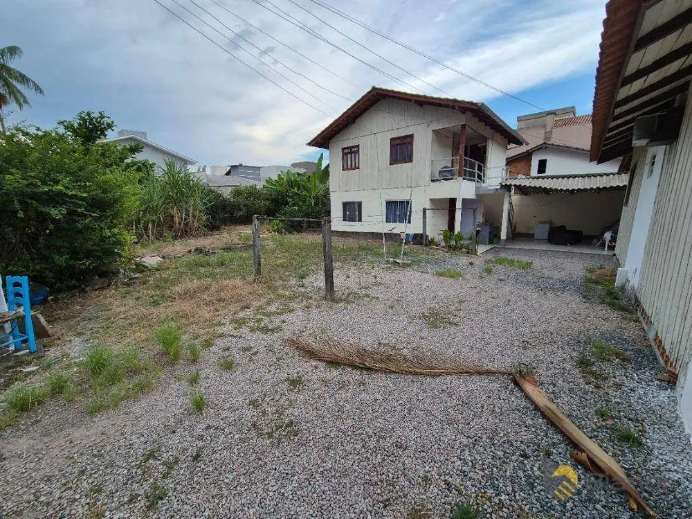 Casa, 6 quartos, 200 m² - Foto 3