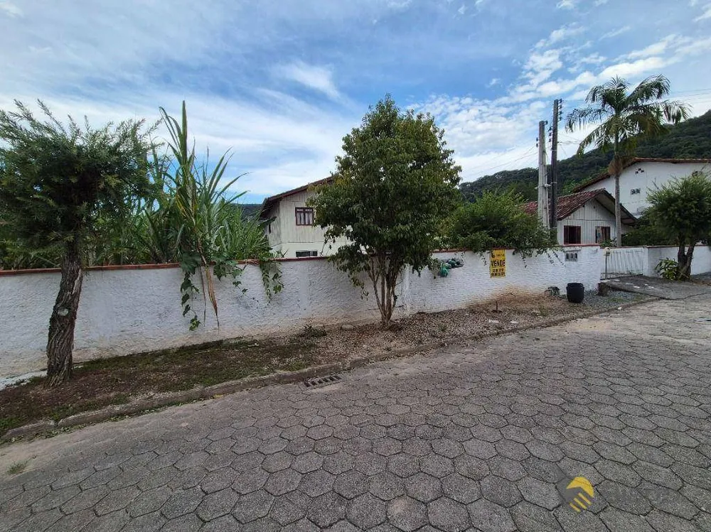 Casa, 6 quartos, 200 m² - Foto 11