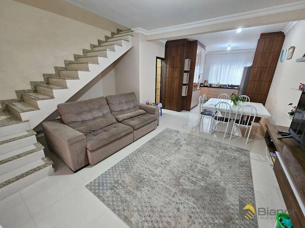 Casa, 2 quartos, 153 m² - Foto 1