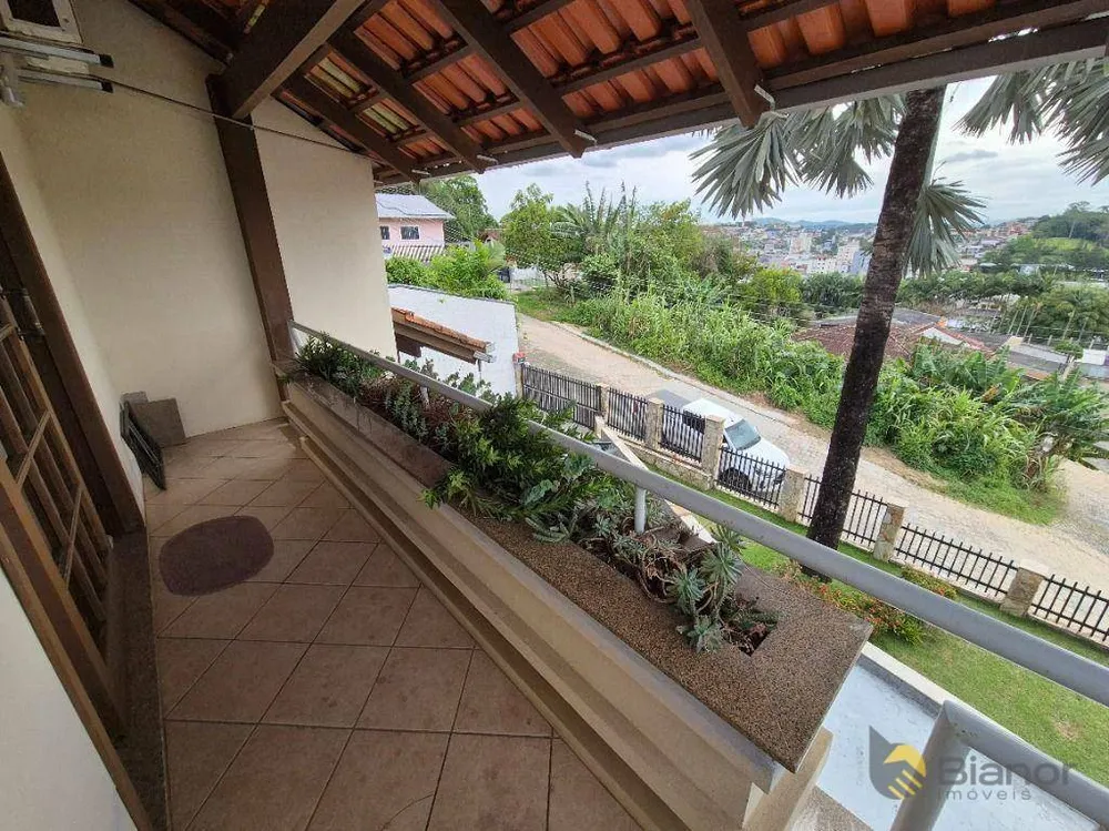 Casa, 3 quartos, 290 m² - Foto 8
