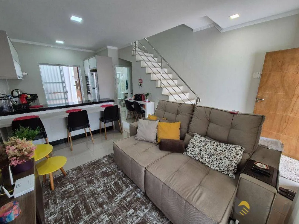 Casa, 2 quartos, 81 m² - Foto 2