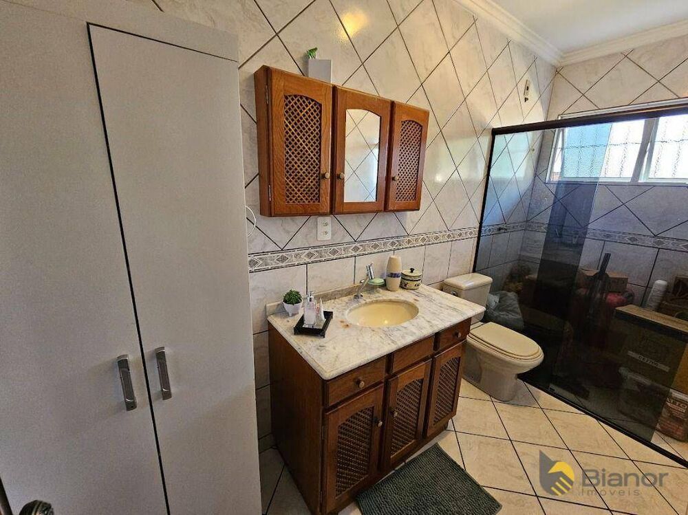 Casa à venda com 3 quartos, 150m² - Foto 2