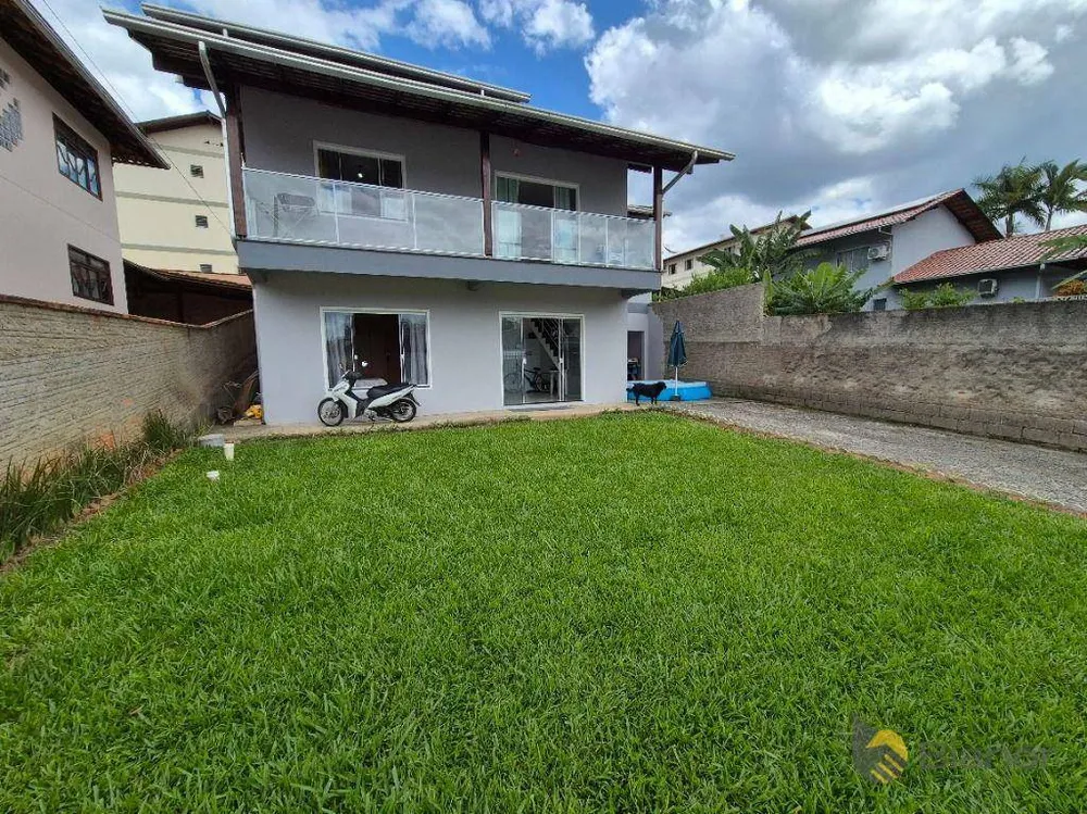 Casa, 5 quartos, 183 m² - Foto 2