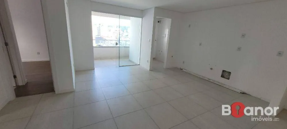 Apartamento, 3 quartos, 8107 m² - Foto 2