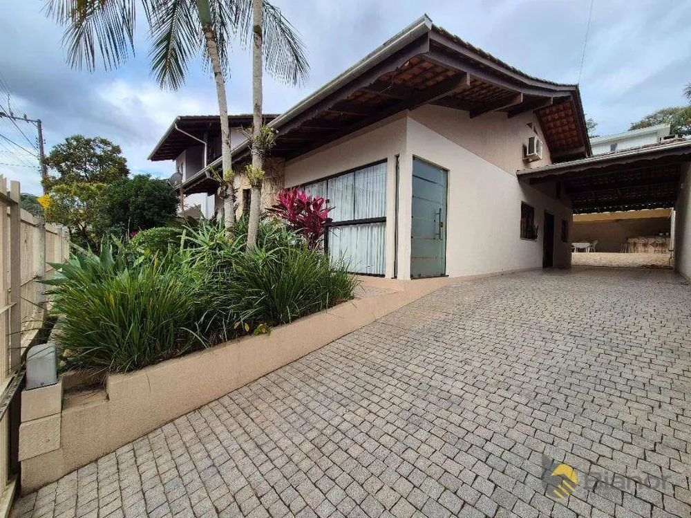 Casa, 4 quartos, 280 m² - Foto 2