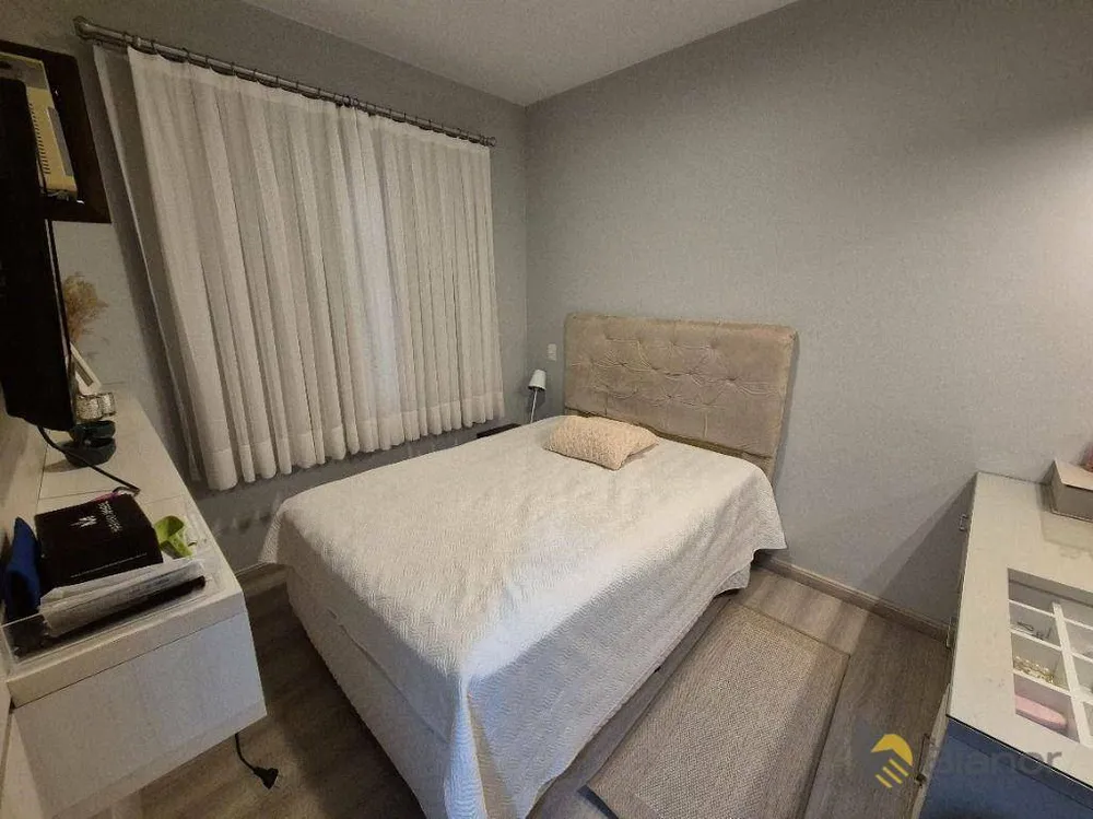 Casa, 4 quartos, 280 m² - Foto 9