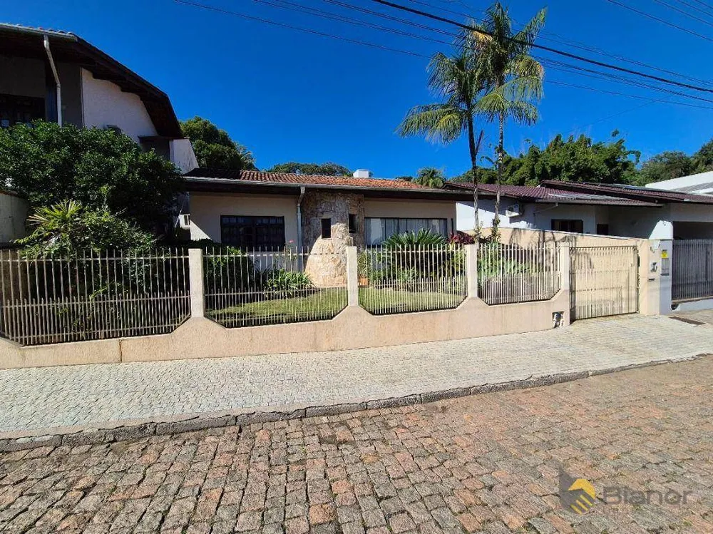 Casa, 4 quartos, 280 m² - Foto 8