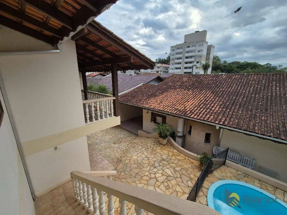 Casa, 4 quartos, 280 m² - Foto 13