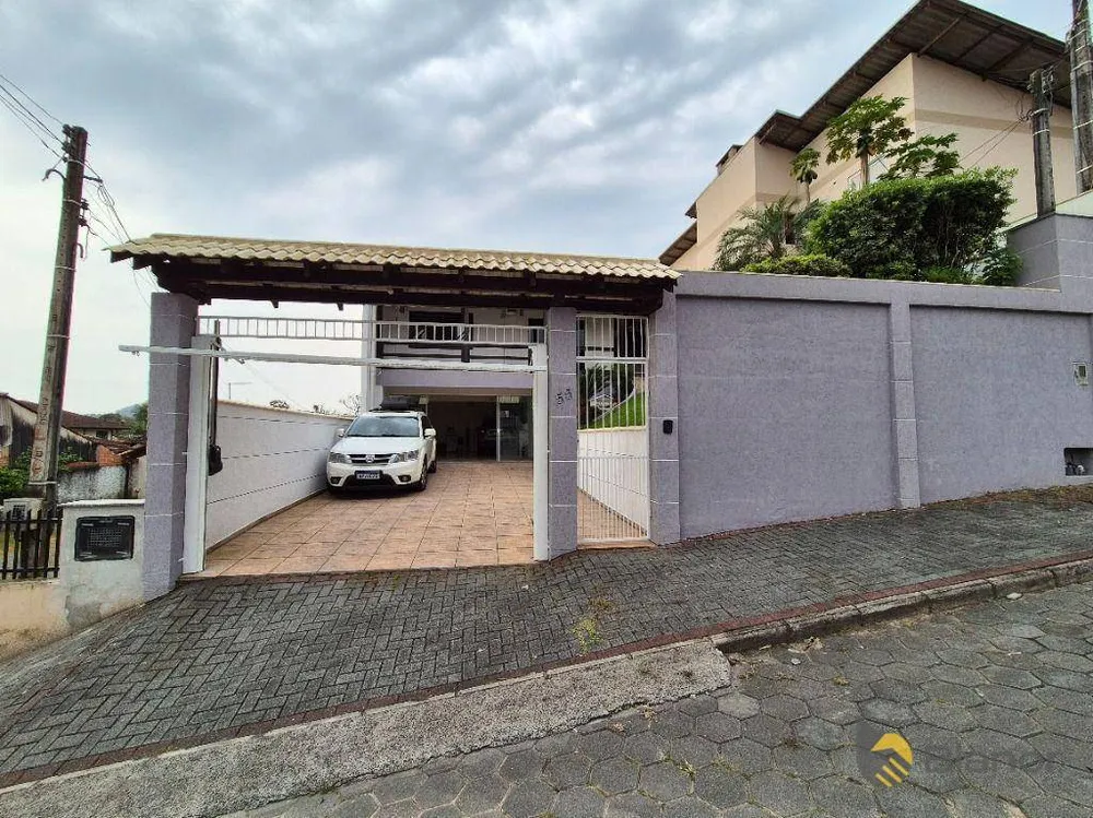 Casa, 4 quartos, 290 m² - Foto 1
