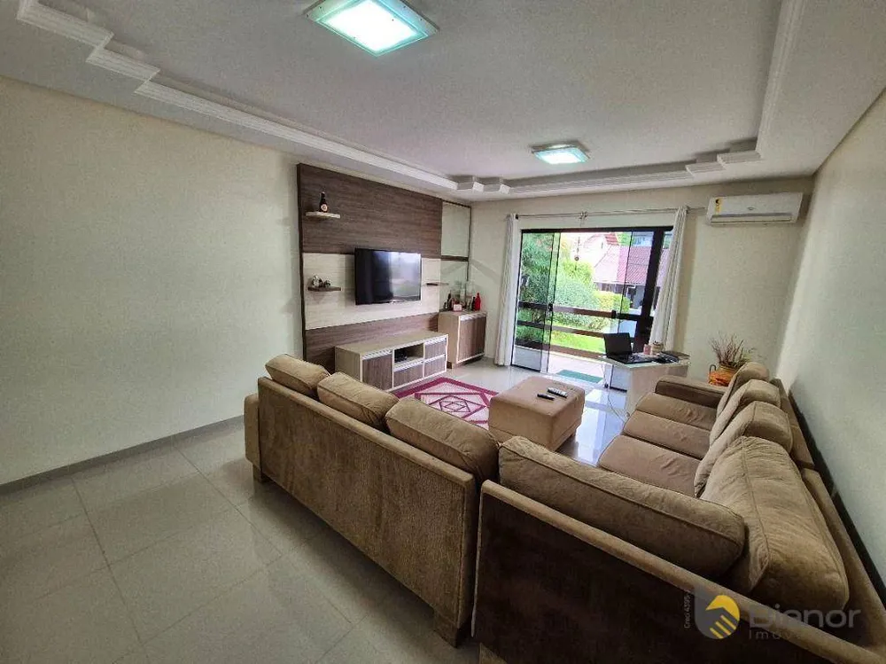 Casa, 4 quartos, 290 m² - Foto 2