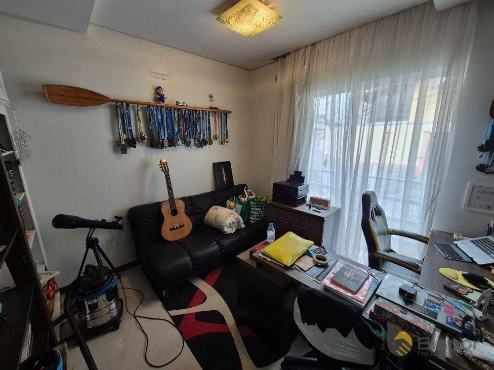 Casa, 3 quartos, 204 m² - Foto 6