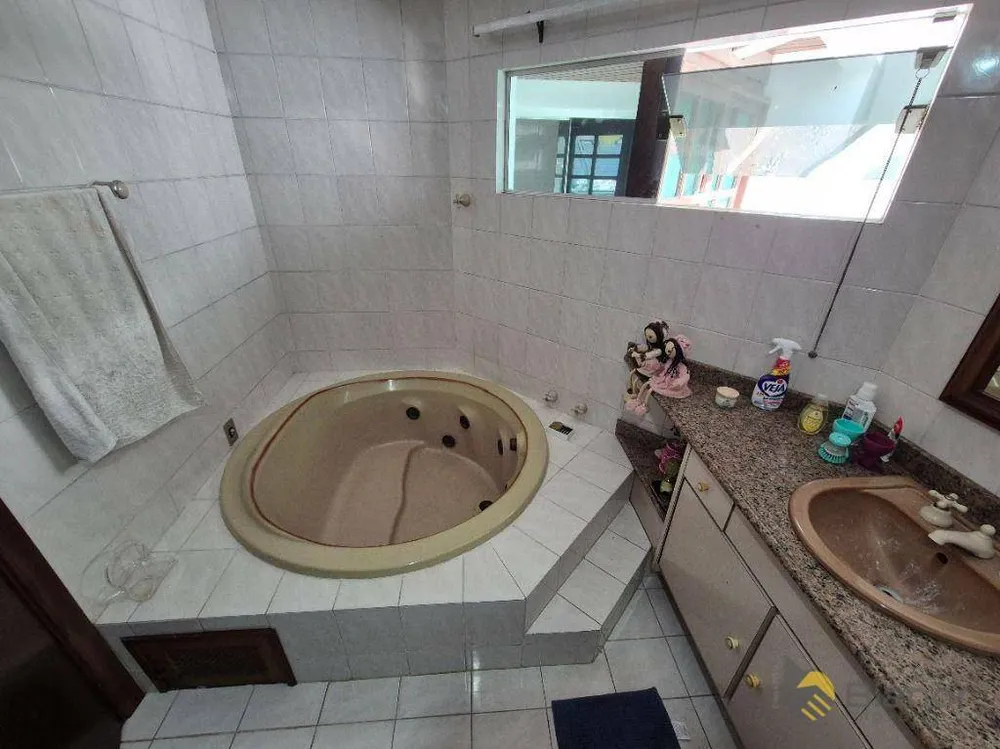 Apartamento, 3 quartos, 194 m² - Foto 6