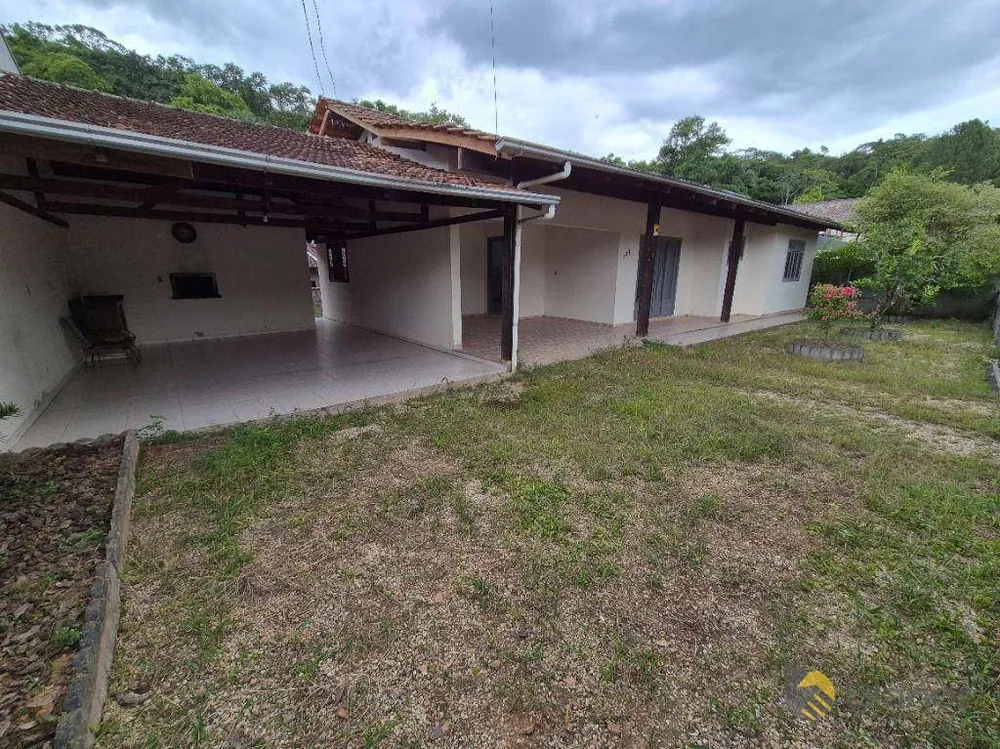 Casa, 3 quartos, 176 m² - Foto 1