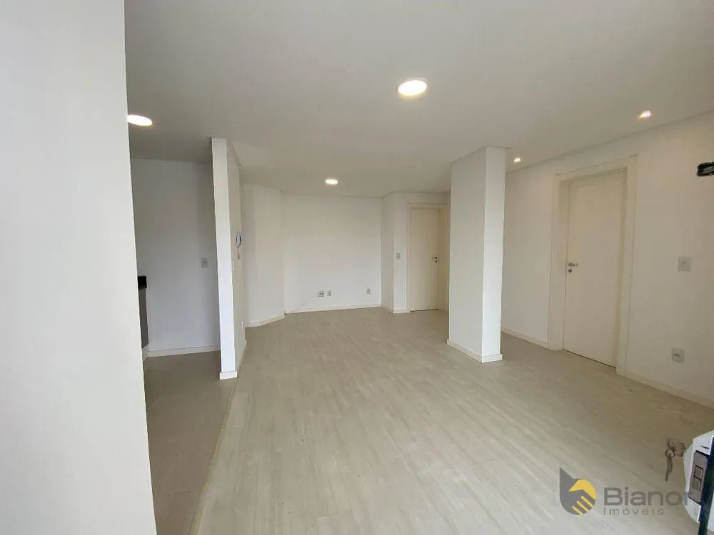Apartamento, 3 quartos, 83 m² - Foto 2