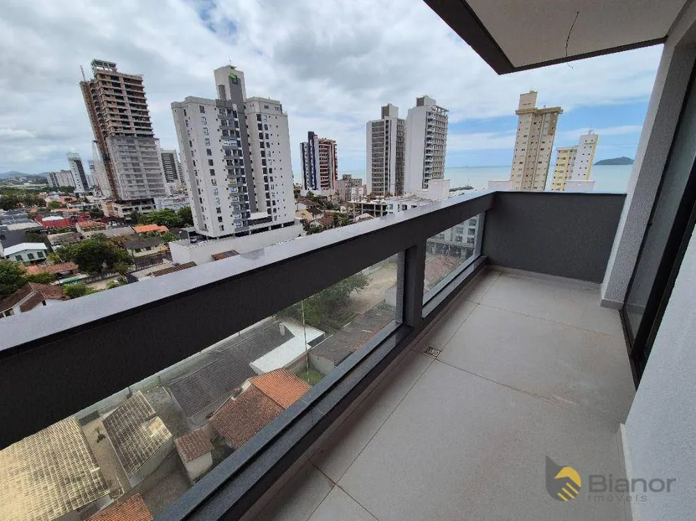 Apartamento, 3 quartos, 140 m² - Foto 1