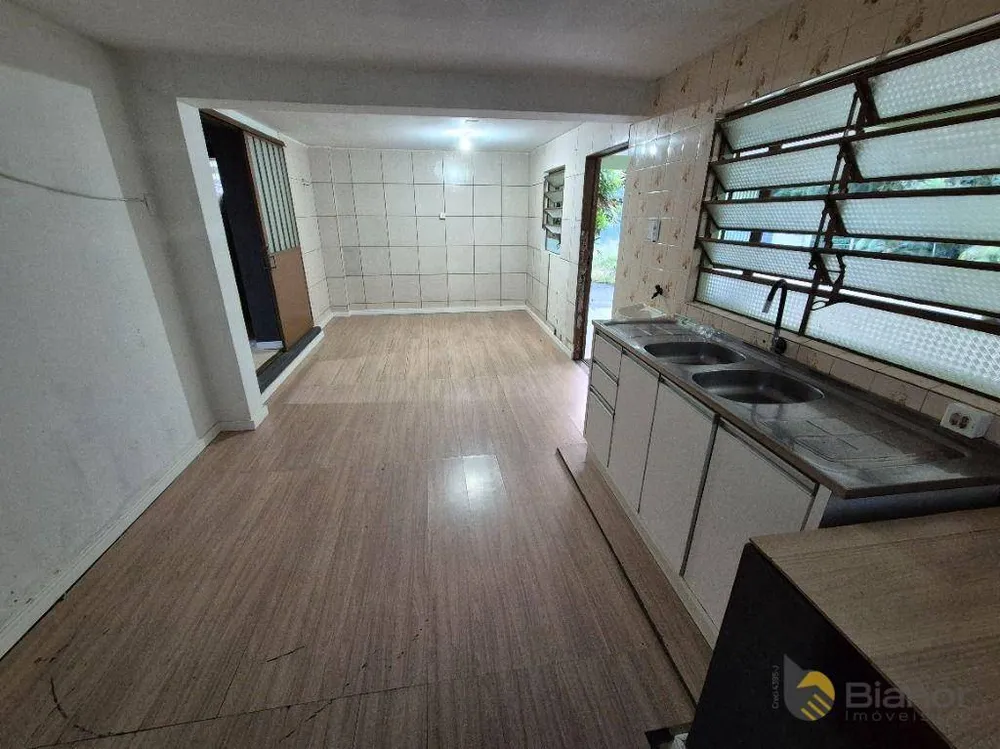Casa, 4 quartos, 200 m² - Foto 3
