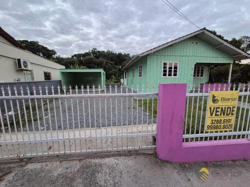 Casa, 4 quartos, 200 m² - Foto 1