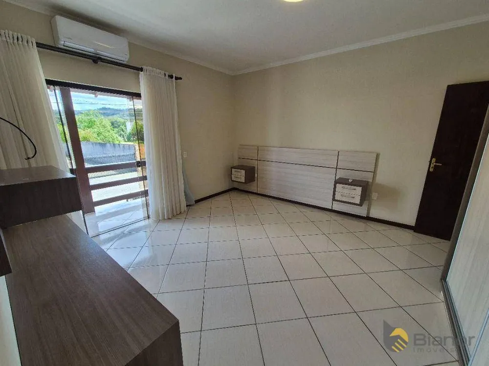 Casa, 3 quartos, 270 m² - Foto 7
