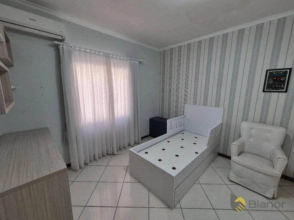 Casa, 3 quartos, 270 m² - Foto 11
