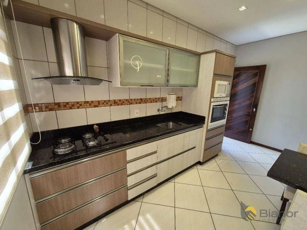 Casa, 3 quartos, 270 m² - Foto 4