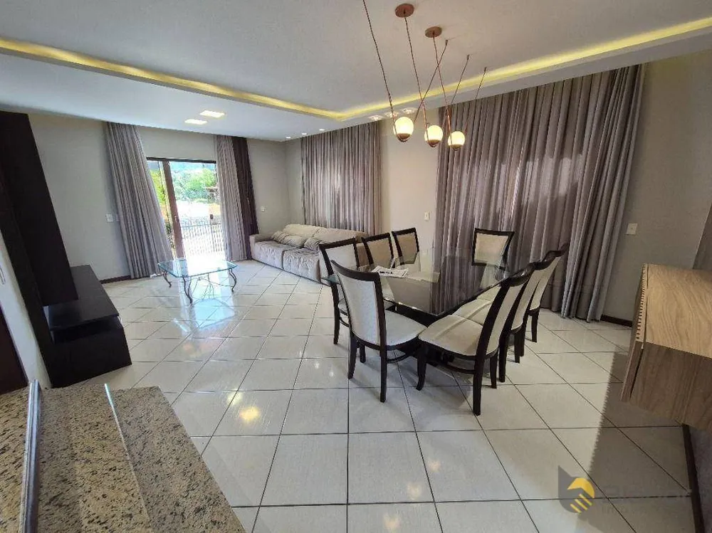 Casa, 3 quartos, 270 m² - Foto 3