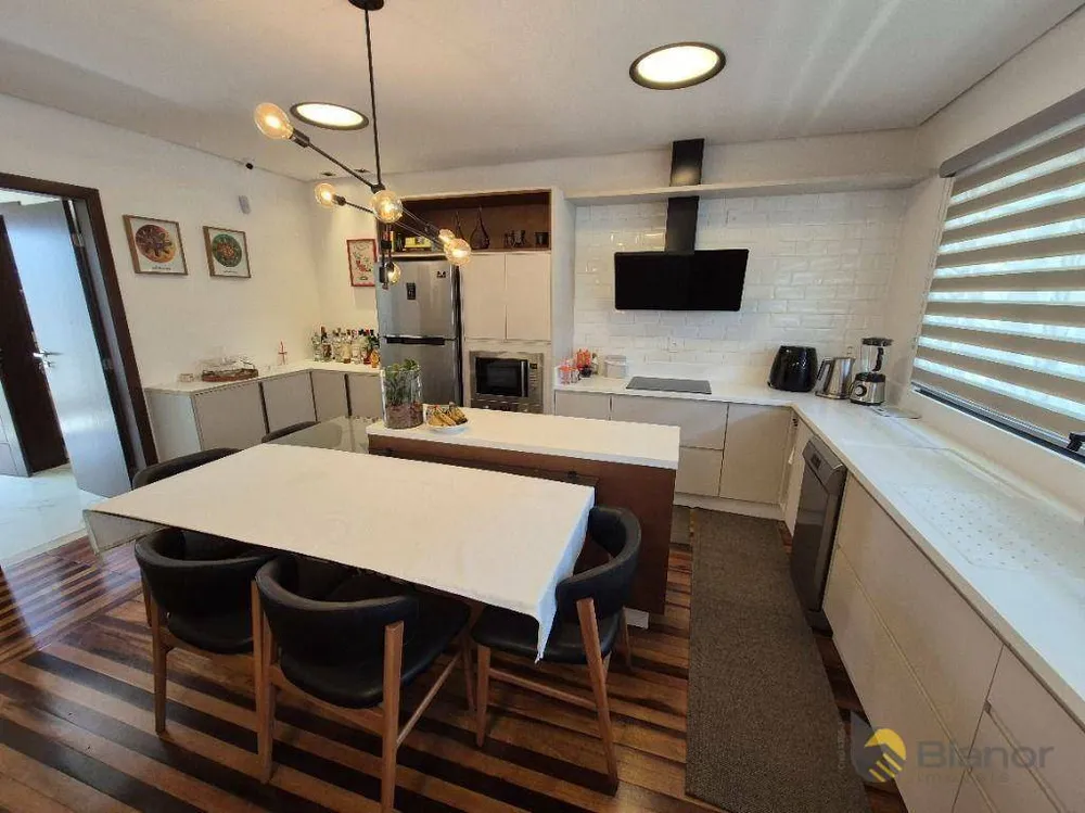 Casa, 2 quartos, 240 m² - Foto 2