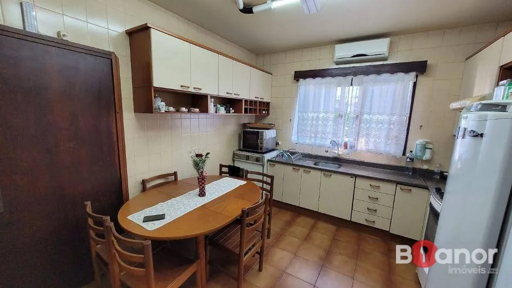 Casa, 3 quartos, 310 m² - Foto 3