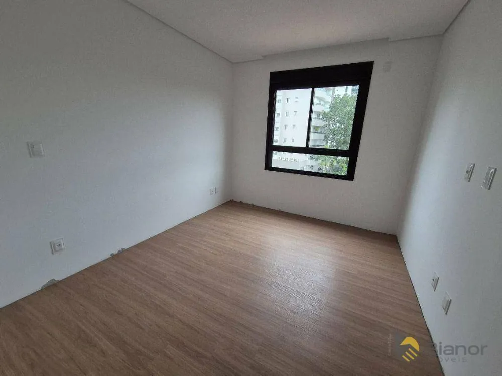Apartamento, 3 quartos, 130 m² - Foto 8