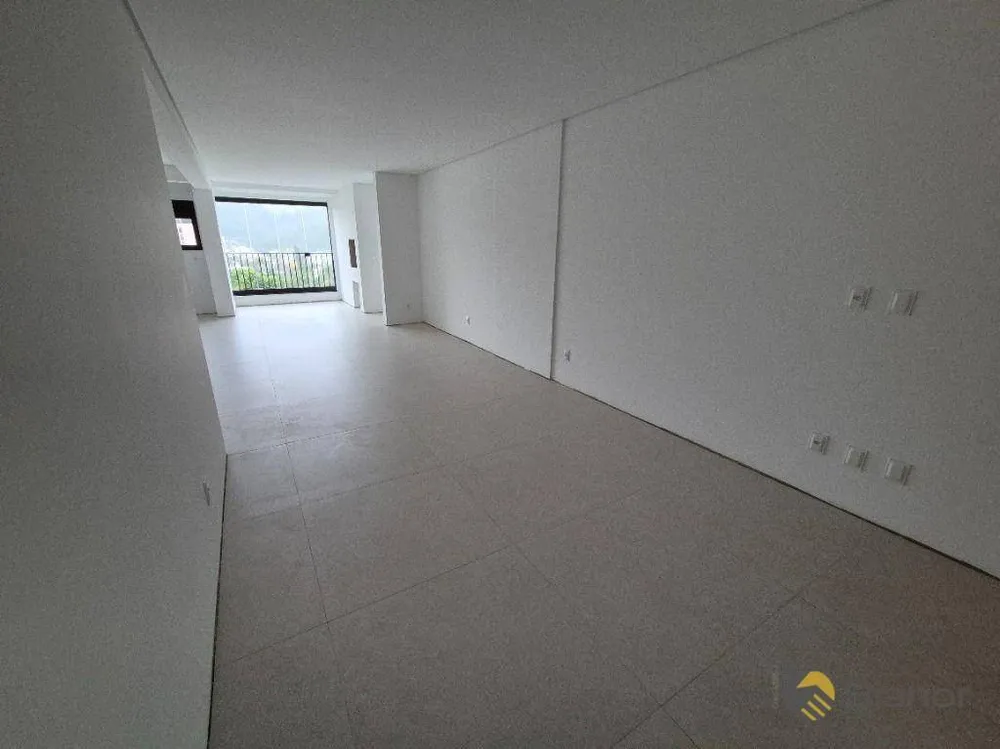 Apartamento, 3 quartos, 130 m² - Foto 1