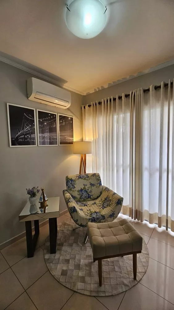 Apartamento à venda com 3 quartos, 110m² - Foto 2